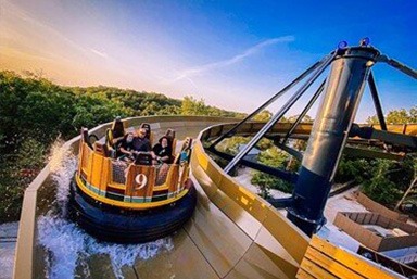 Silver Dollar City amusement park - 33 Miles
